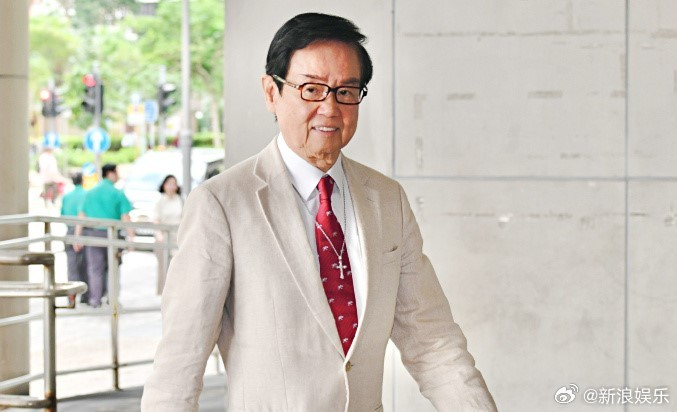 黄百鸣被判内幕交易罪 据港媒，22日，导演黄百鸣（原名黄栢鸣）被判内幕交易罪，被