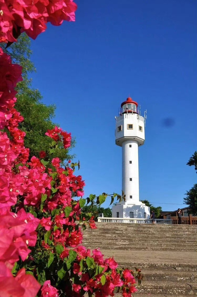 广西北海 ｜夏季避暑，冬季避寒         北海是一个浪漫的海滨城市，气候宜