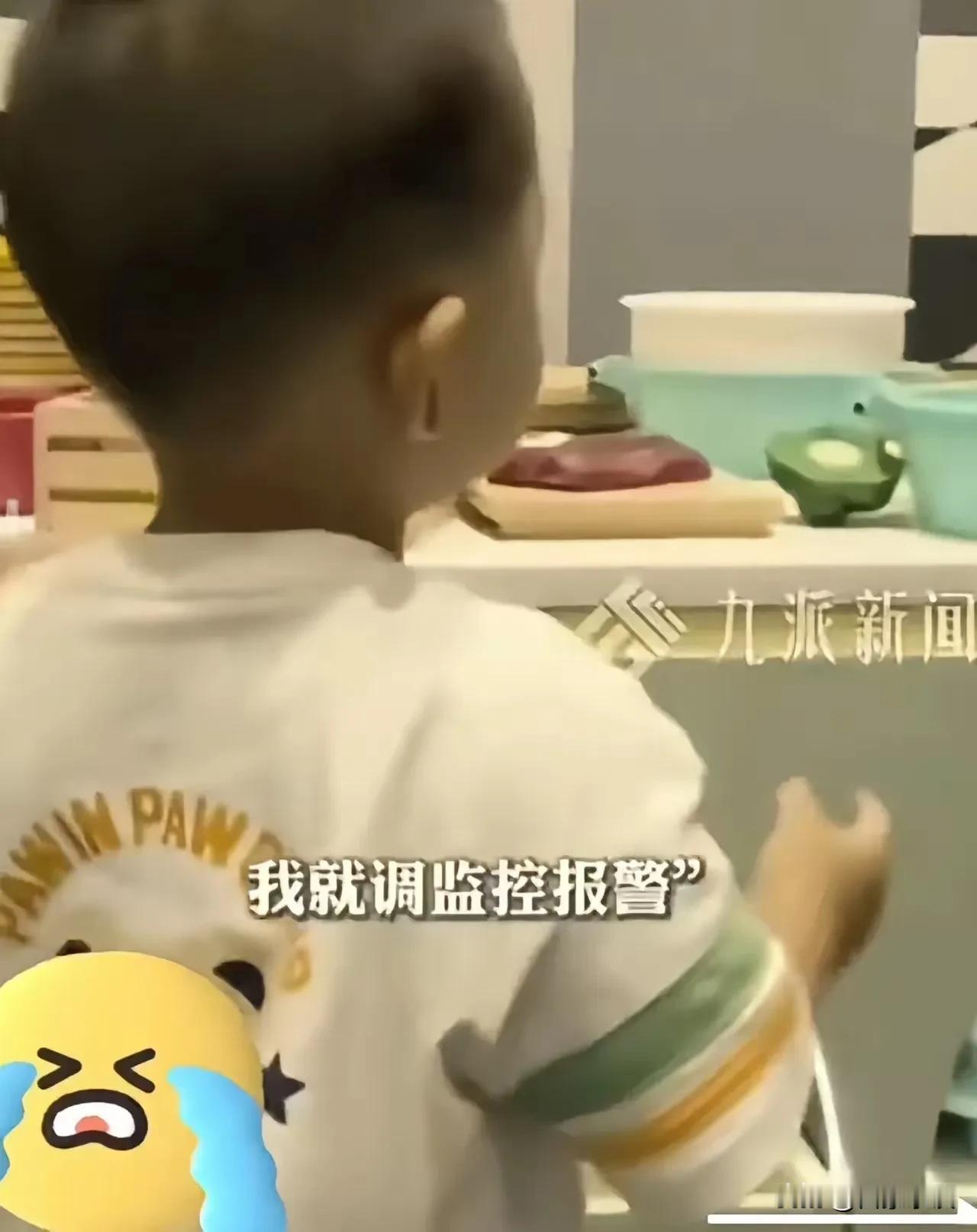 重庆这事，家里有孩子的都该这样做：

1、家里的防盗窗、防盗网得安装着。大人能判