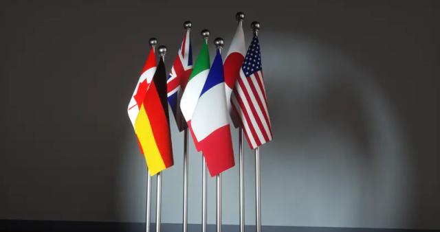 北约31国大使罕见组团访日，特朗普阴影下的“抱团取暖”

就在美国总统特朗普频频