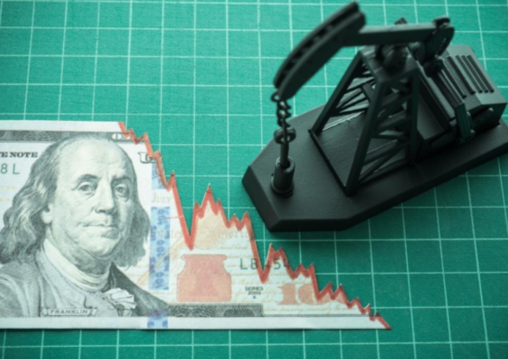 石油美元的体系已经事实上崩解了，法国清空了在美国纽约存放的最后129吨黄金。而德