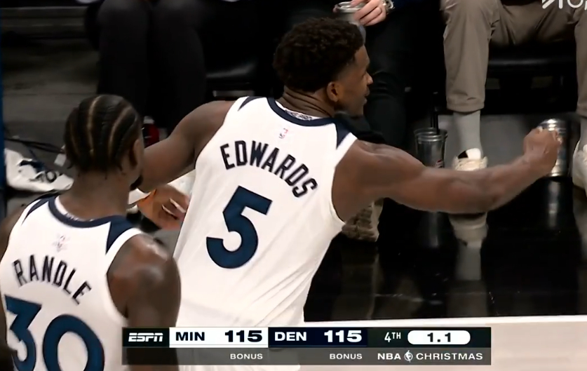 爱德华兹三分绝平，最后1.1秒，掘金不中，加时赛了。 
