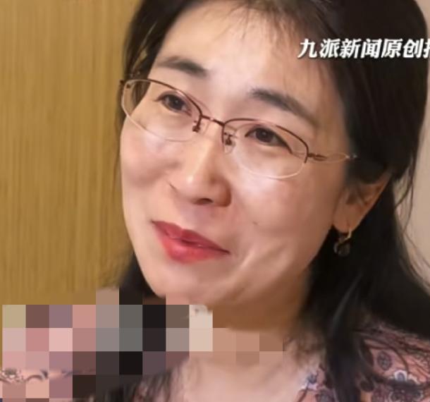 真的被朱女士丈夫的回应给整无语了。
好多人看完采访，都能懂朱女士那声哭笑不得的表