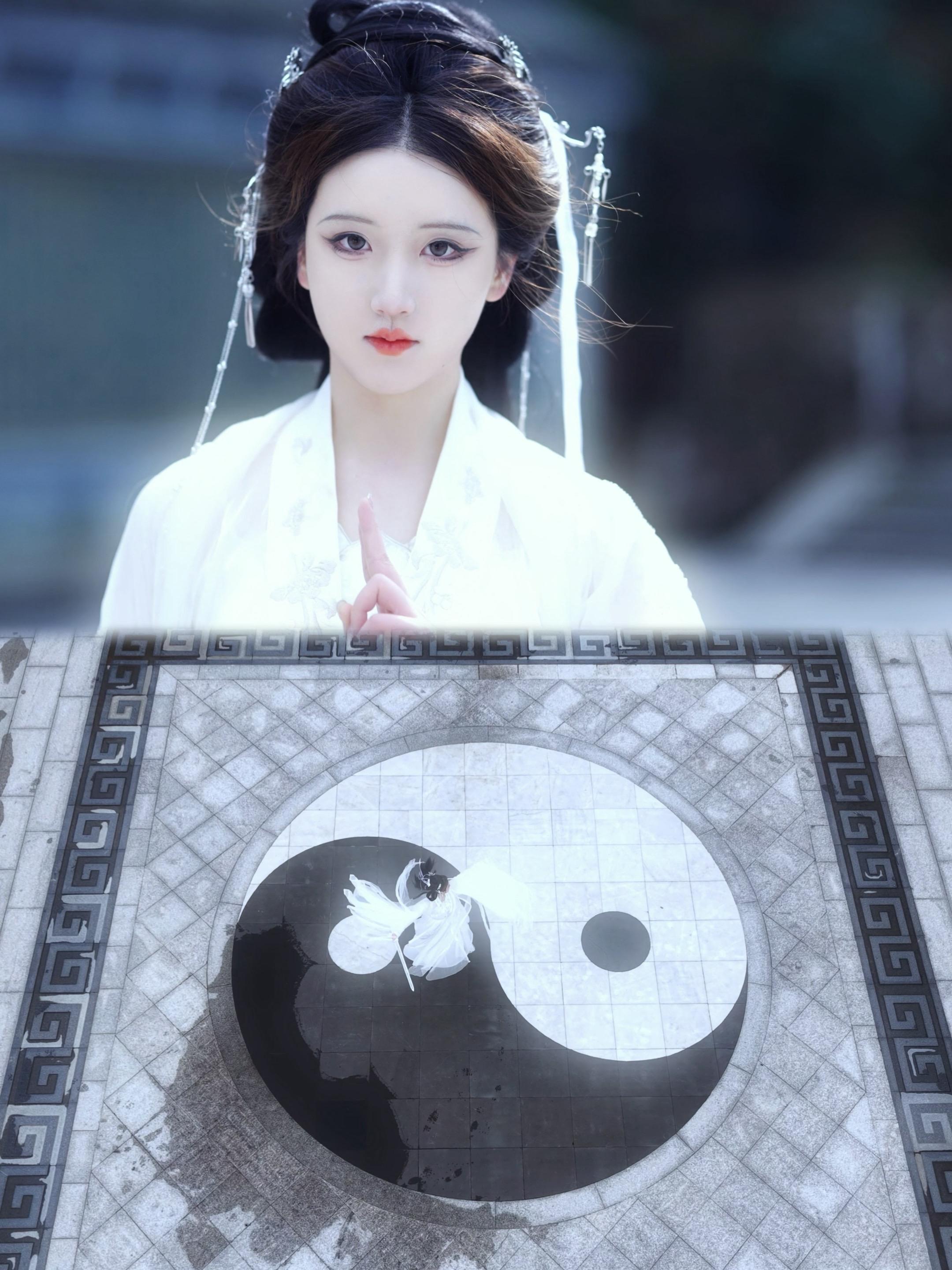 鸿蒙生两仪，恨为爱之极。