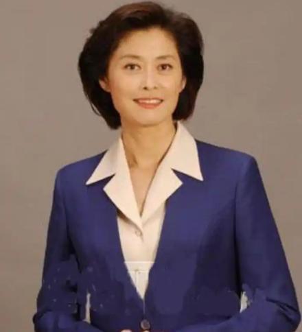 这台车最不讲武德的地方，就在于它把续航这个痛点直接变成了爽点。全系标配260km