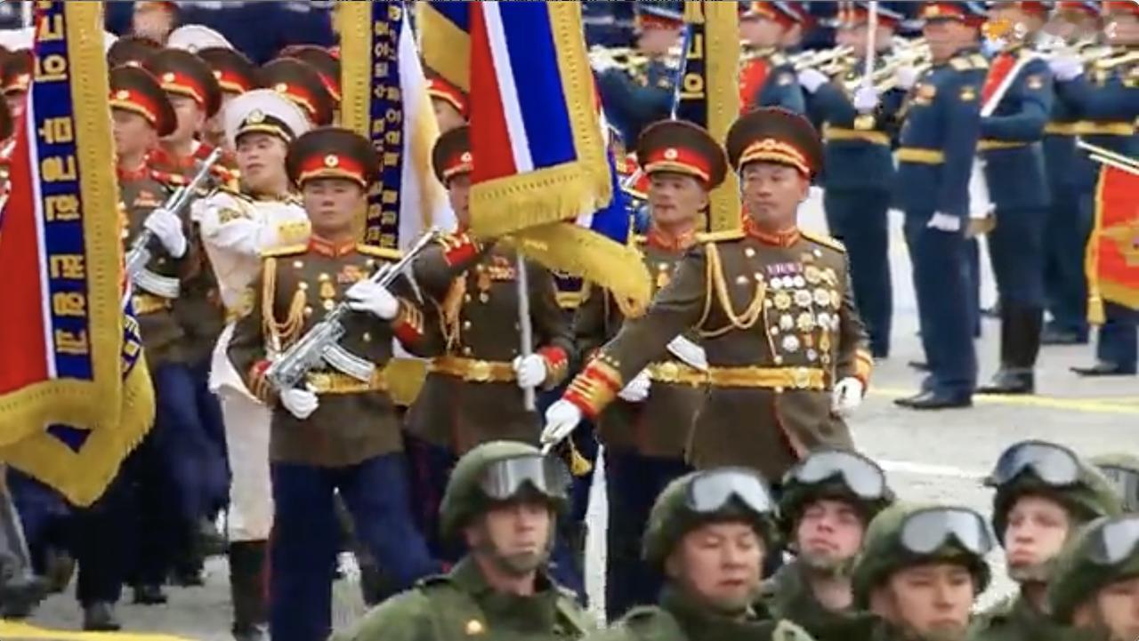 朝鲜军人参加在红场举行的胜利日阅兵式

俄罗斯卫星通讯社 2026年5月9日, 