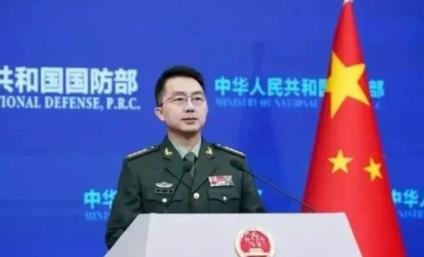 就在特朗普批准出售武器装备给台湾后，中国首次以“武力”威慑美国，中国公开表态：解