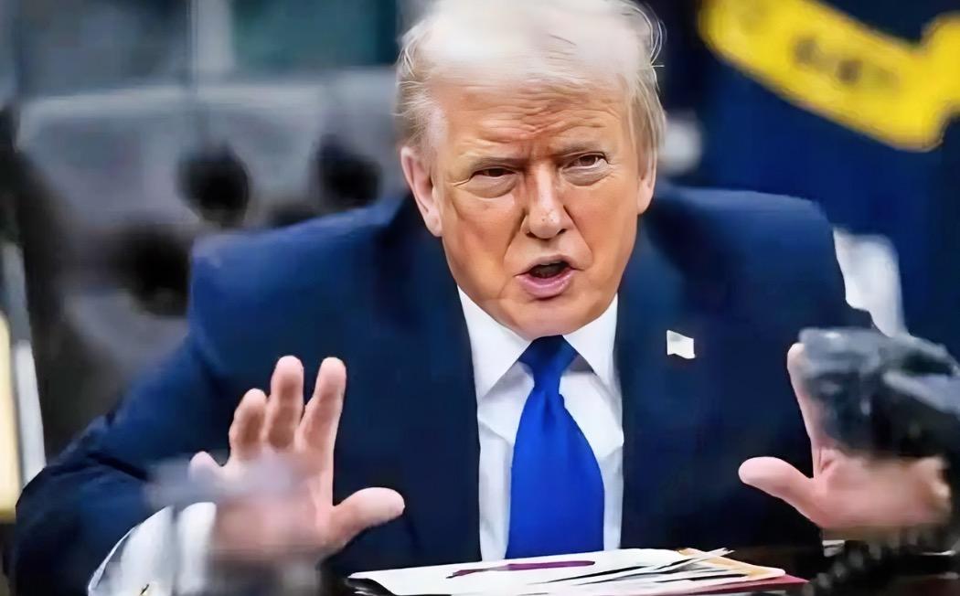 特朗普终于意识到犯下了巨大的错误；离开了中国，老美自己根本玩不转。特朗普终究只是