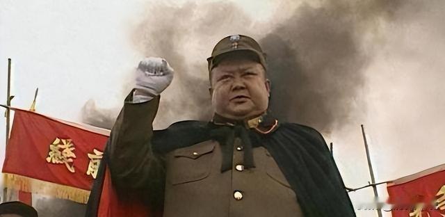 尘封44年终入土：抗日名将范绍增，半生战功为何难安魂？
 
阅读此文前，诚邀您点