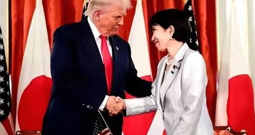 在中日对峙的今天，日本社会一个现象却是让人为此而不寒而栗，超过半数的日本公民表示