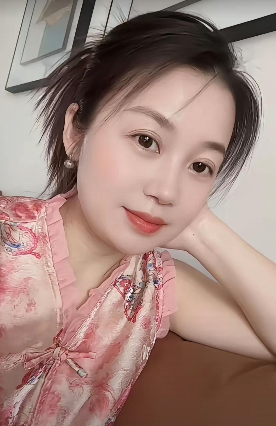 离婚之后，我还配拥有真爱吗
 
一段婚姻走到尽头，心里满是疲惫和迷茫。无数个深夜