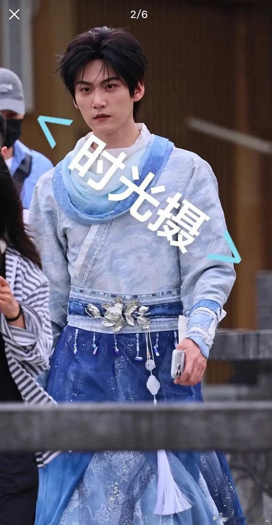 开推这几个嘉宾是不是有人谎报年龄了？ 