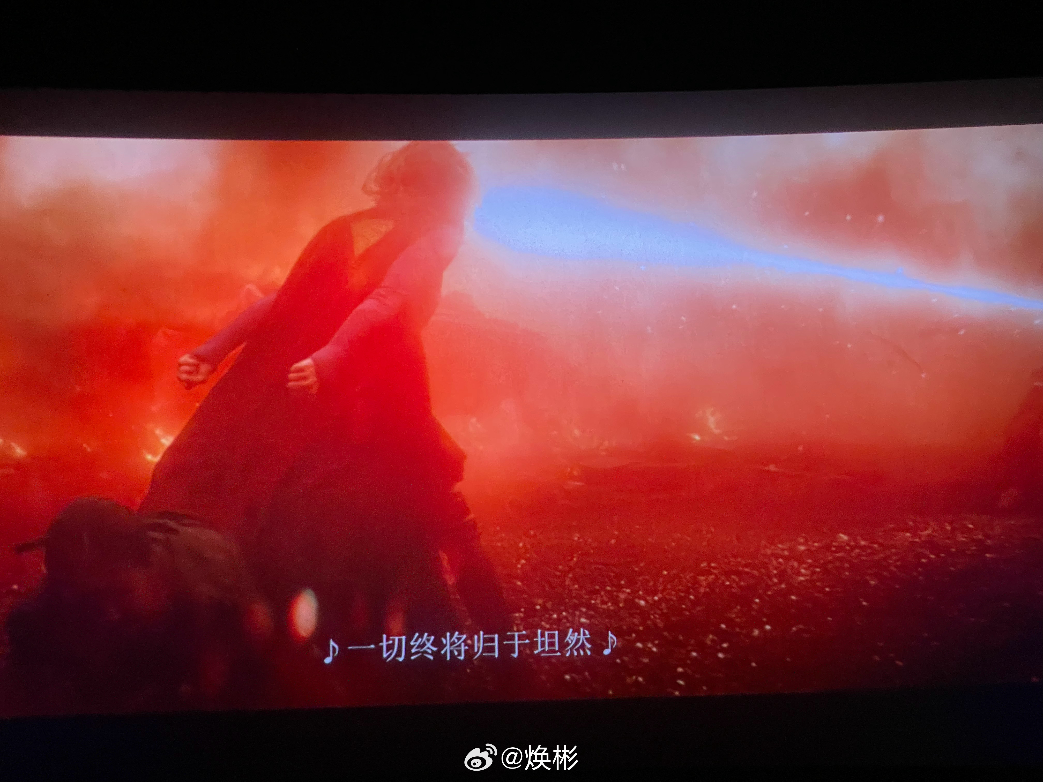 疯狂星期五，看个超级电影解解压🤪超级少女