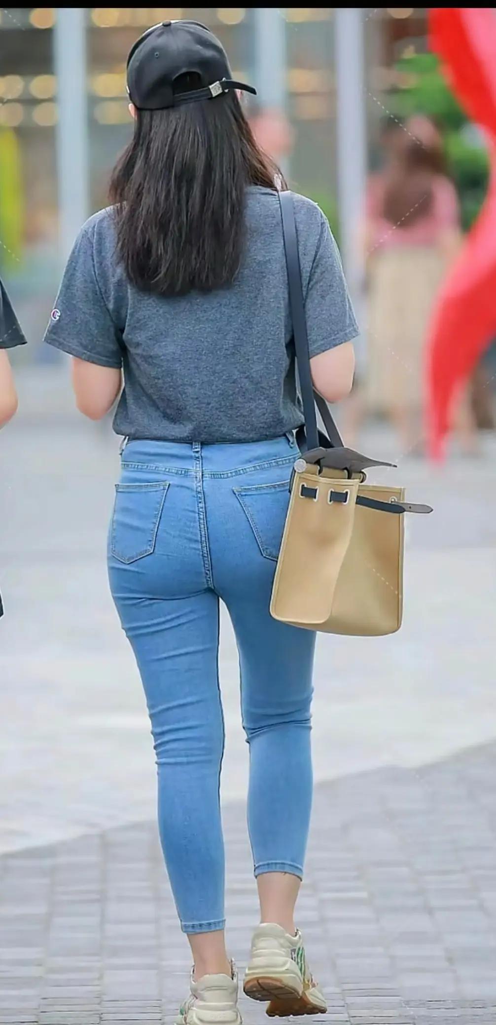 街拍牛仔紧身牛仔