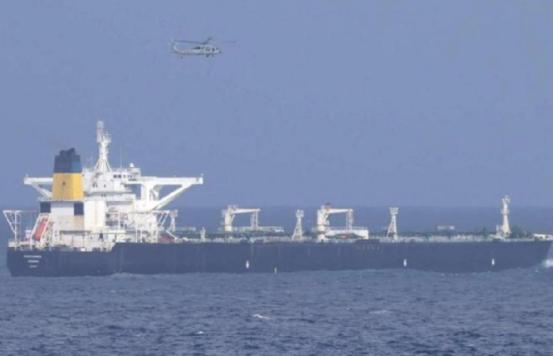 第三艘油轮被扣，美国已从警察变成海盗！

彭博社报道:“美军又扣了一艘悬挂巴拿马