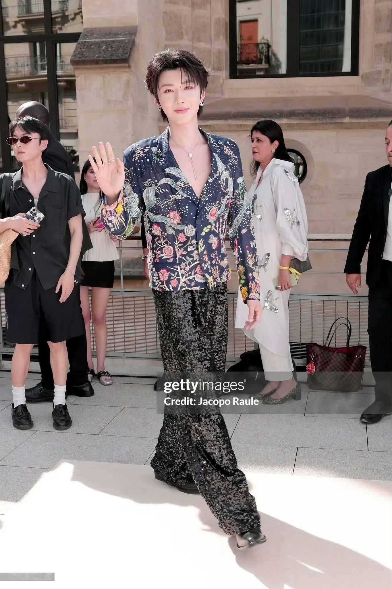 郝熠然 × Rahul Mishra 2026秋冬高定大秀G社生图来了 📸 巴