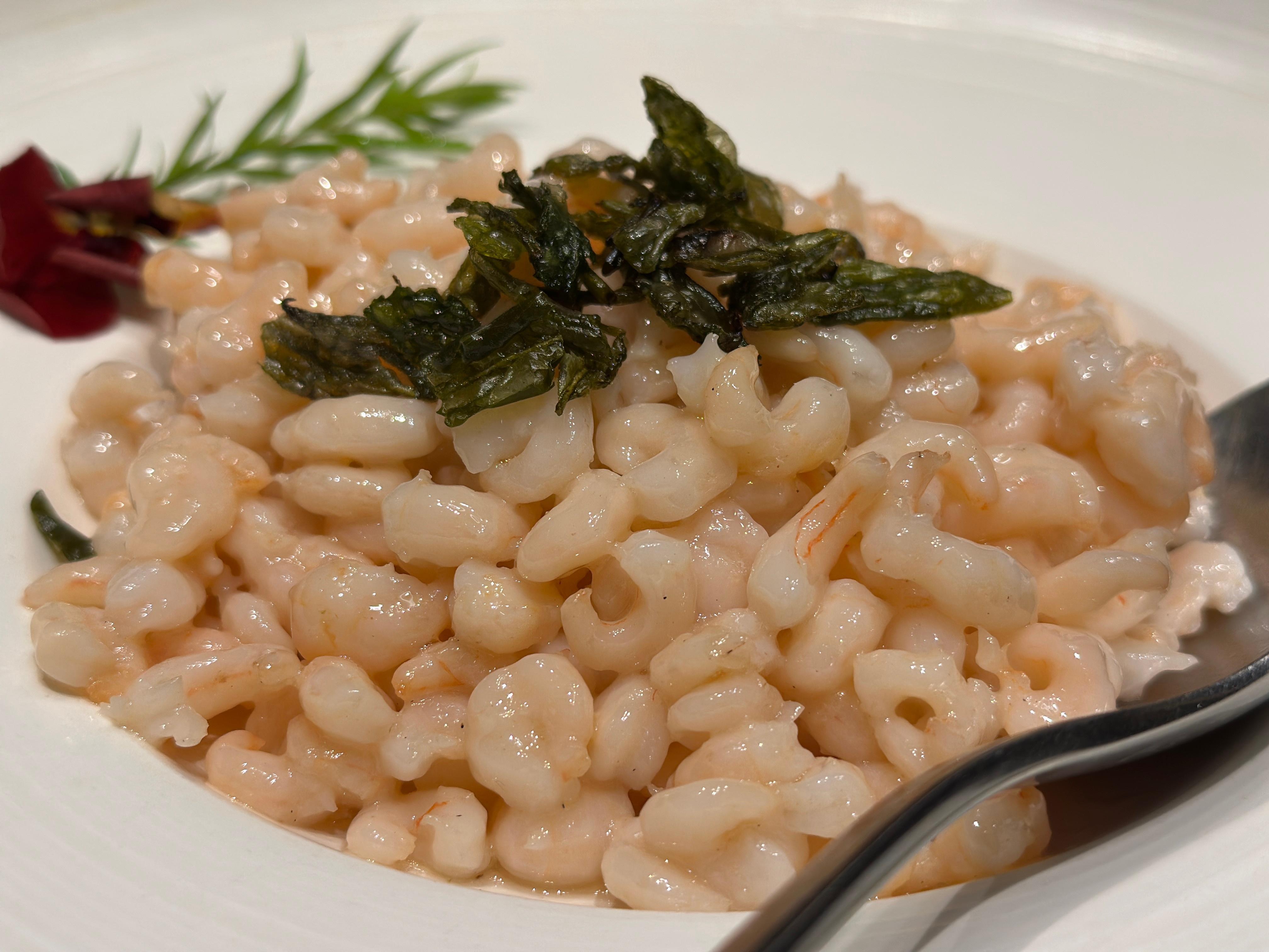 一个度过周五夜晚多么美好的方式啊，与斯文·格罗内维尔德同席，既能一窥他的网球宝藏