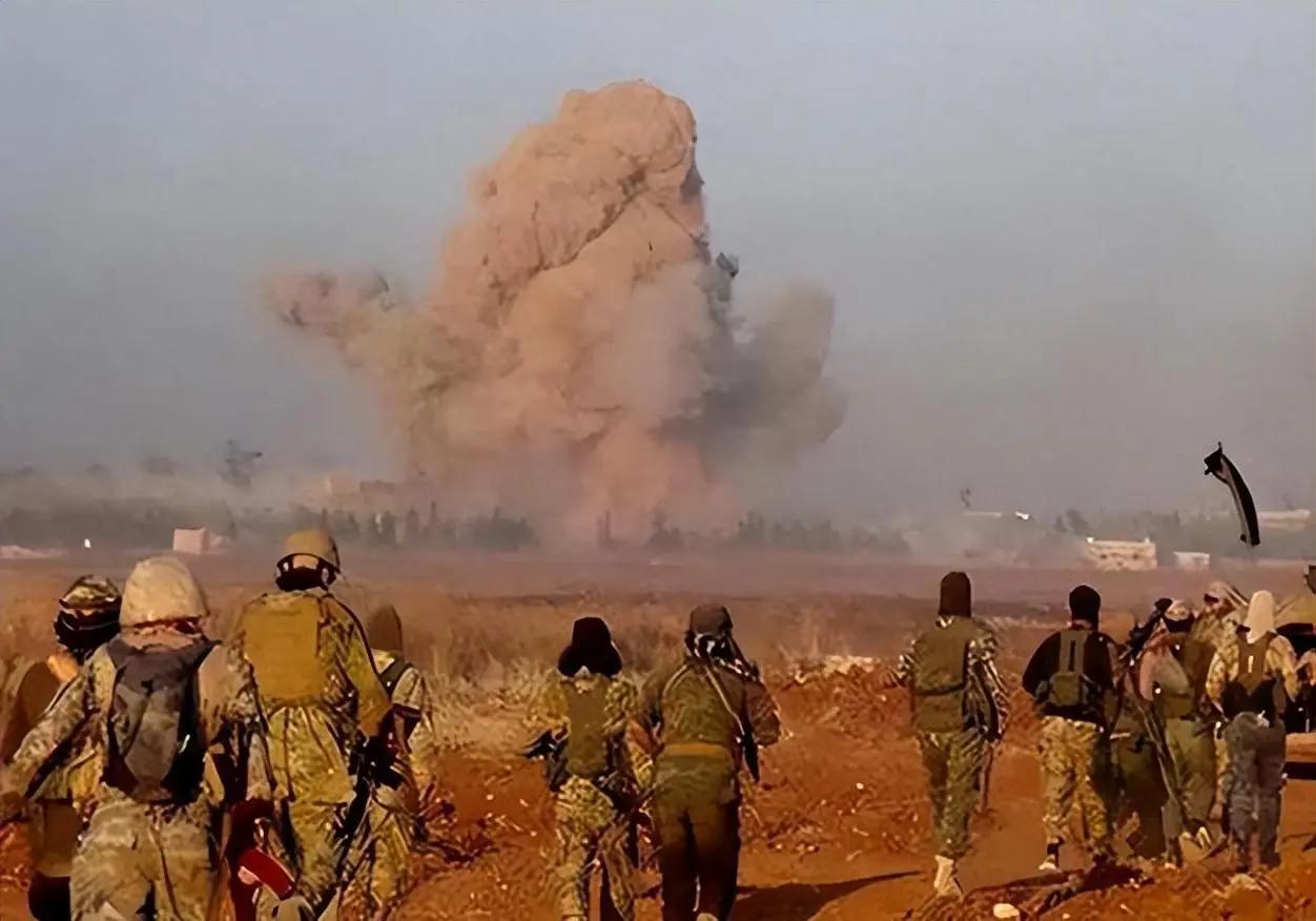 美籍华人直言，在美国对伊朗实施打击后，中国已然失去了和美国抗衡的信心，但事实却是