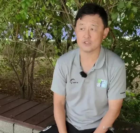 孙继海打破沉默，直言伊万科维奇不适合中国队，对中国足球没有任何帮助！
距离中国队