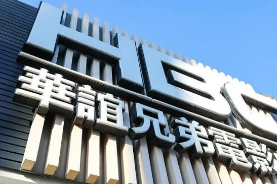 一笔仅仅1140万的违约欠款，直接成了压垮昔日千亿影视帝国华谊兄弟的最后一根稻草