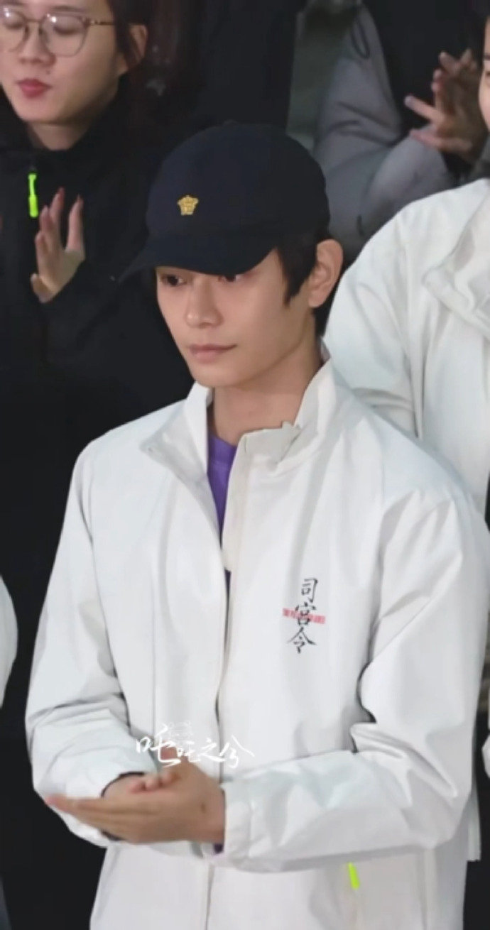 丁禹兮宋祖儿司宫令开机同框两位状态都超稳，《司宫令》坐等开播啦～司宫令