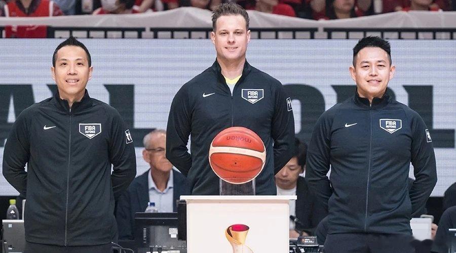 中国男篮战胜日本男篮早上起床后，还不能从昨晚比赛的情绪中走出来。除了再次找到了1