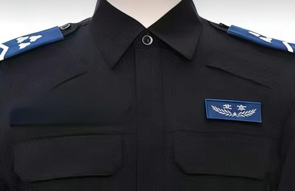 有网友询问，先当辅警再考警察是否现实？

答案是肯定的。不过，这需要符合报考条件