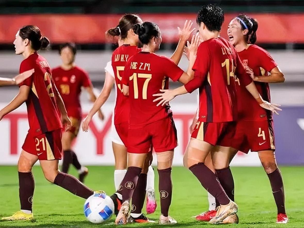 中国女足0：1惜败韩国队，有十句心里话不吐不快：

1、全队始终缺乏一个能够终结