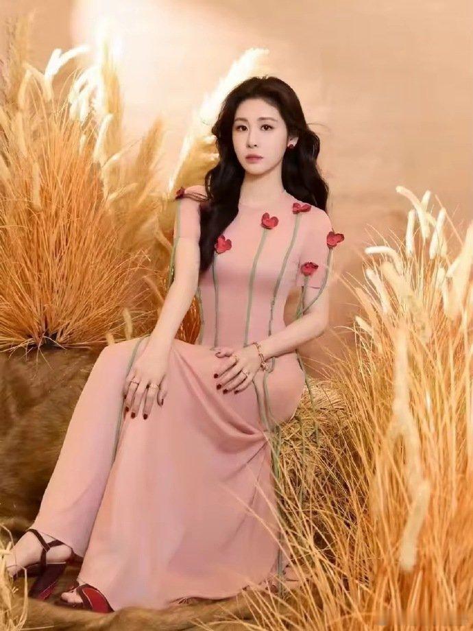 歌手首发阵容谁能唱满12期歌手2026历经多轮赛程打磨，心态与实力缺一不可 