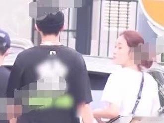 曝王鹤棣跟十年女友还在一起 吃瓜吃到现在，我只想说一句：证据呢？录音去年就被工作