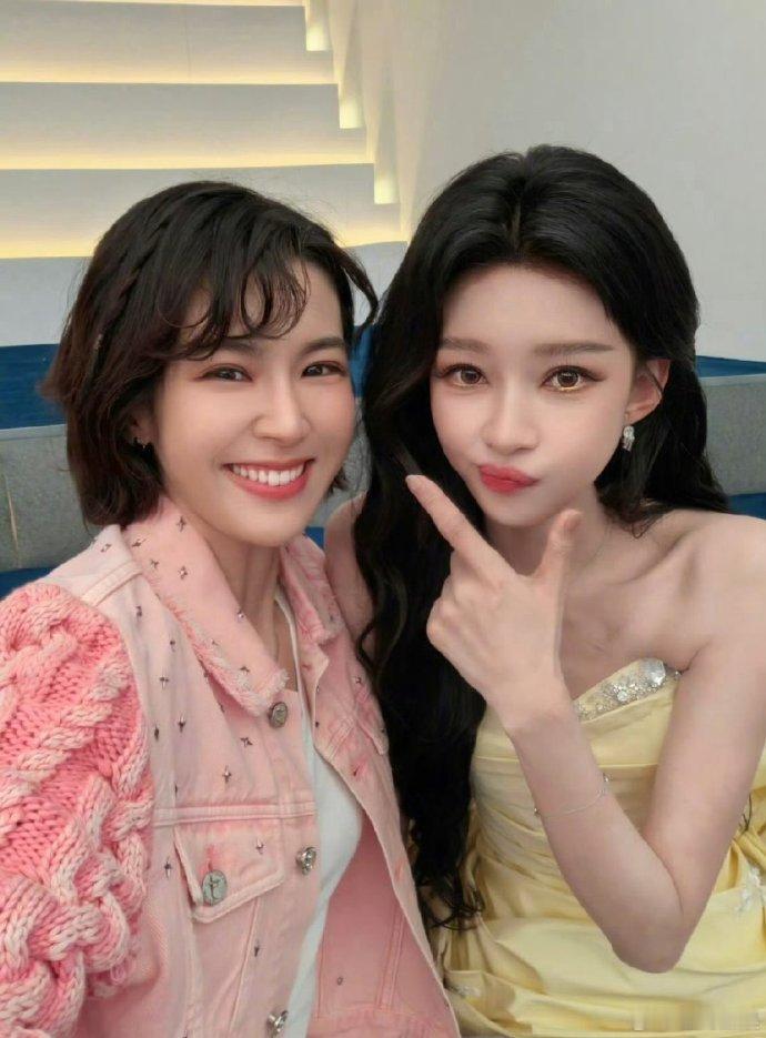曾沛慈孙怡聘礼和嫁妆都有了曾沛慈回买520本孙怡杂志 你俩直接结婚吧！ 