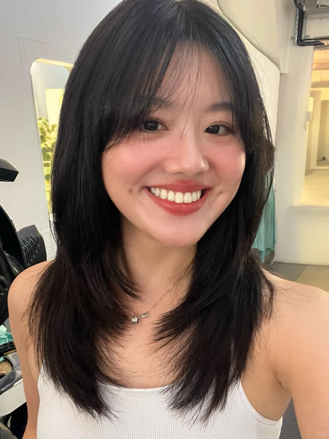 这次的发型感觉对了