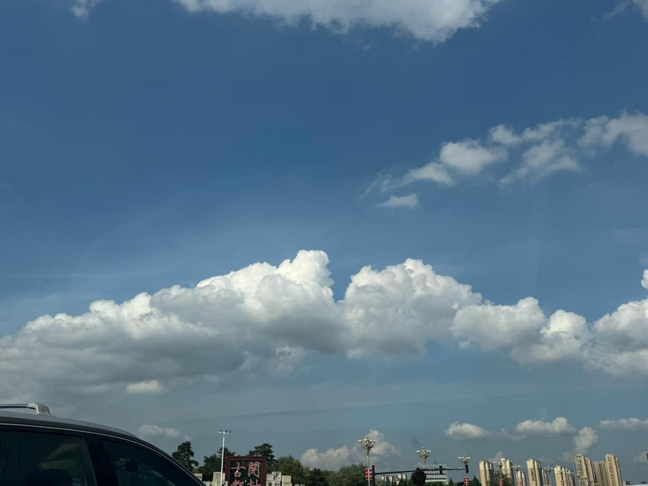 《天道》中如果芮小丹没有对自己开枪会怎么样？
当初第一遍读到芮小丹面对四个悍匪，