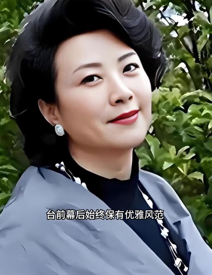 静出众外形，台前幕后始终保有优雅风范。相较于惊艳皮囊，精湛的表演更摄人心魄。沉浸