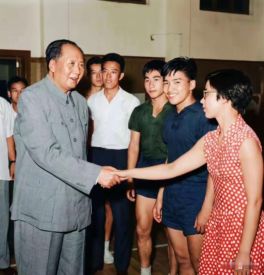 青年人就是国家发展壮大的力量！