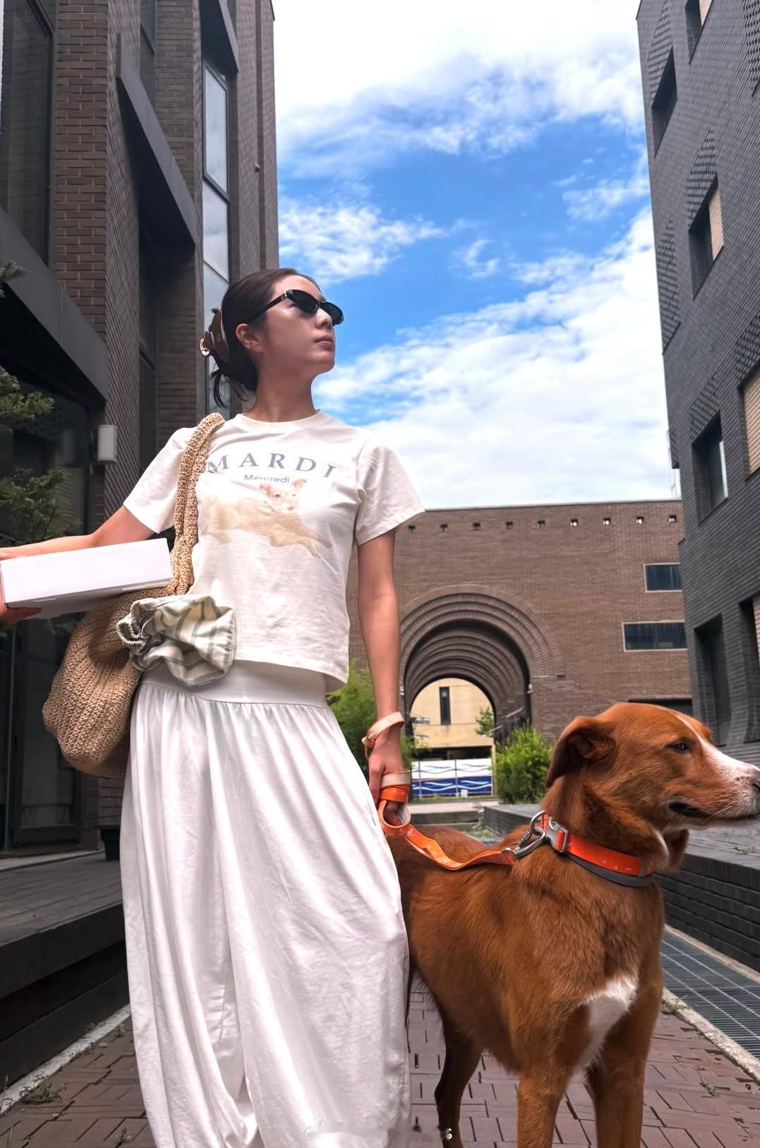 穿搭分享 连续更新第2937天韩国时尚女生日常搭配🐶韩系穿搭超能新星汇新星v计