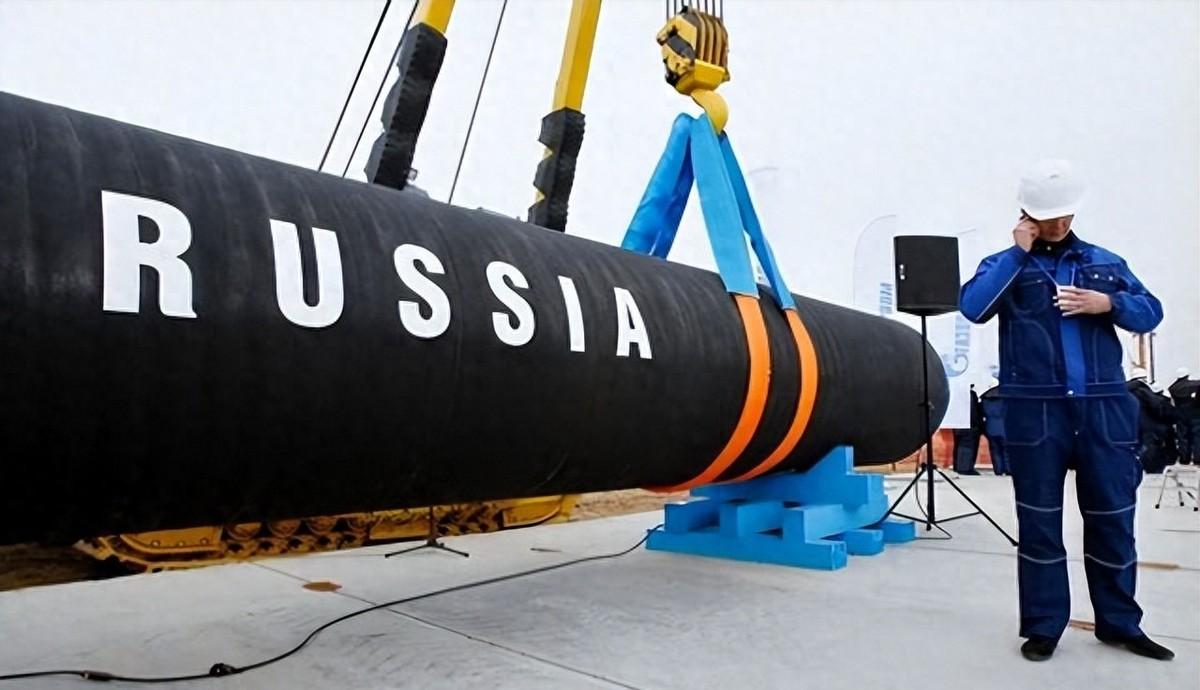 袭击俄罗斯没伤到对方分毫，自家反倒灯火全灭，连欧盟承诺的九百亿“救命钱”都被当场