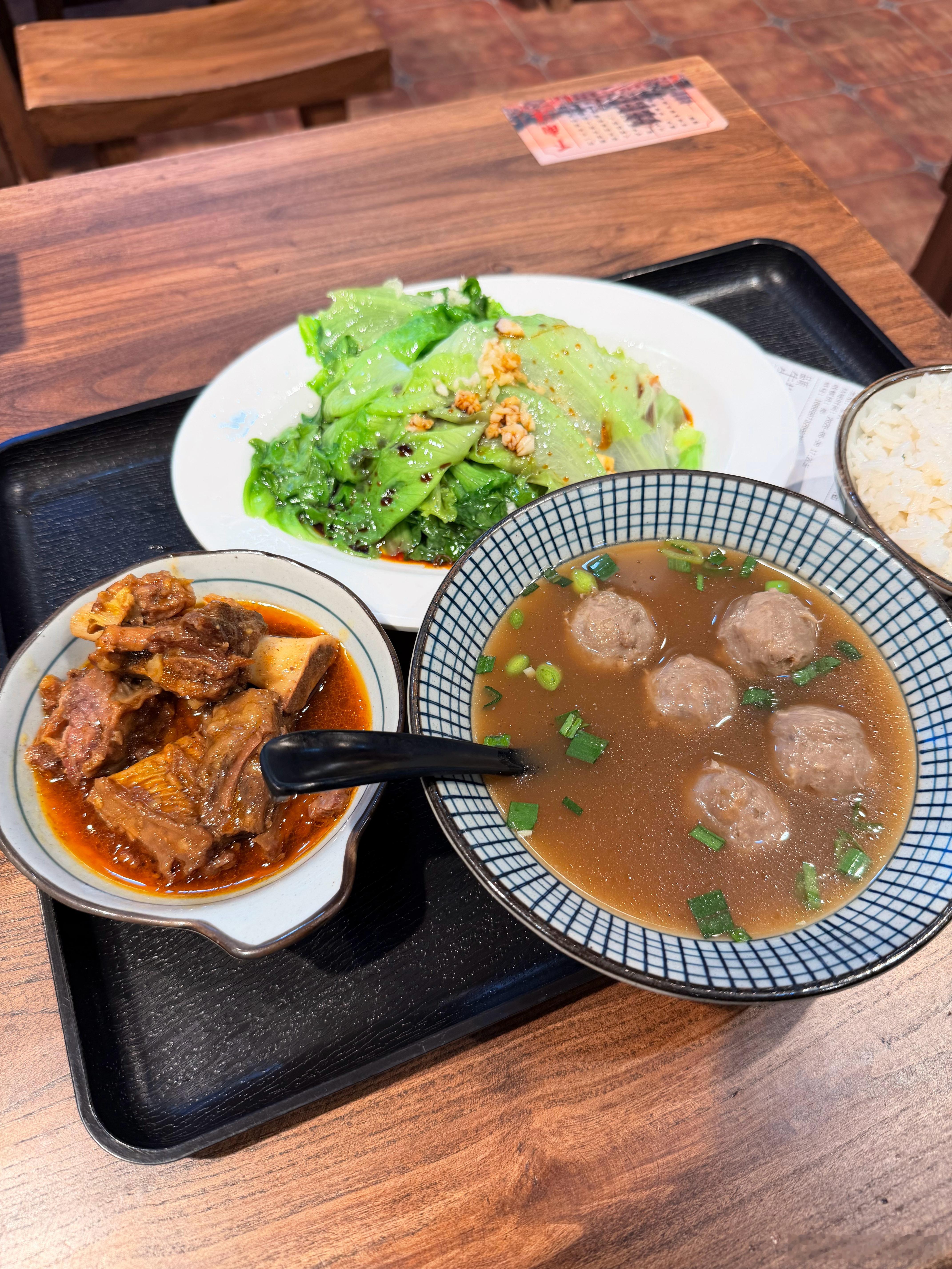 健身人狂喜餐，我真的觉得牛肉的两个地方好吃一个是福建的，另一个就是北方内蒙或者东