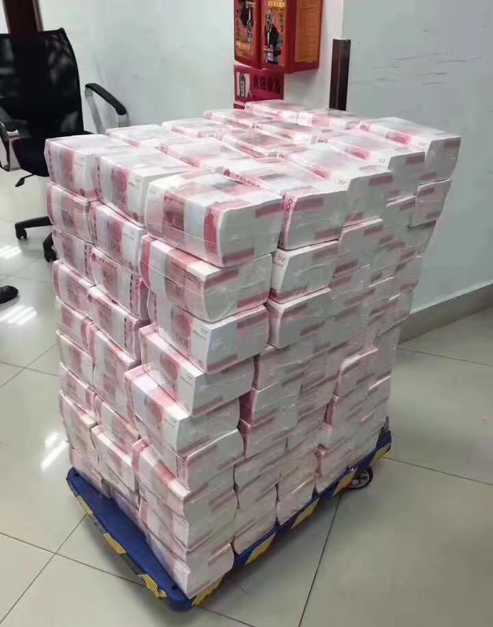 这里是 1500 万，自己看吧。

1500万摆眼前，先看100万的分量：年利率