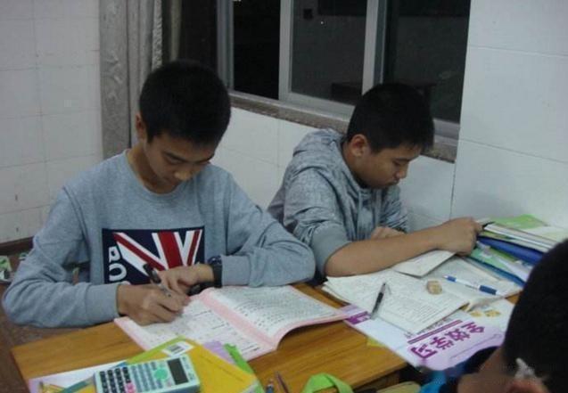 初一七门学科，这样抓重点，让你到初二初三具有竞争力。

1、数学，难度高！

这