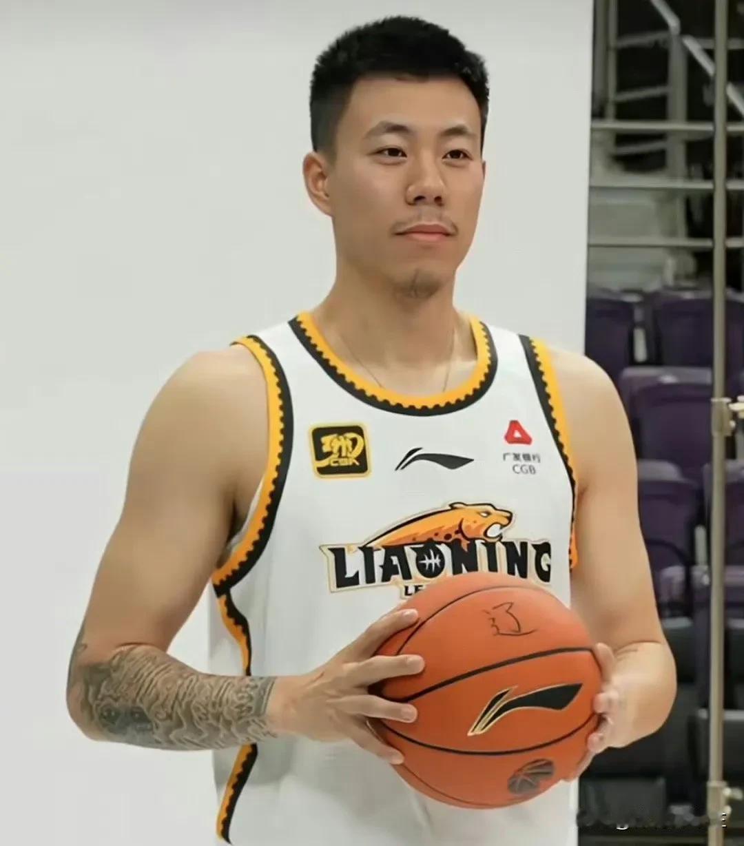 早日康复，在总决赛之后一直遭受胯部伤病影响的张镇麟将缺席新赛季的主场揭幕战