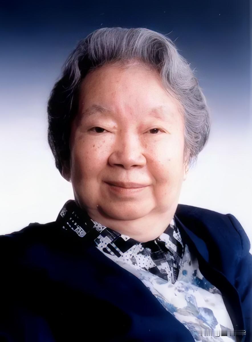 1952年，“半导体之母”谢希德完成学业，打算回国，父亲暴跳如雷，拨通电话：“你