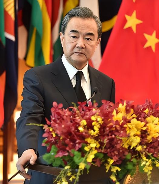 美国专家说：如果中国决定统一台湾，美国将只剩下一条路能选！
 
最近美国不少智库