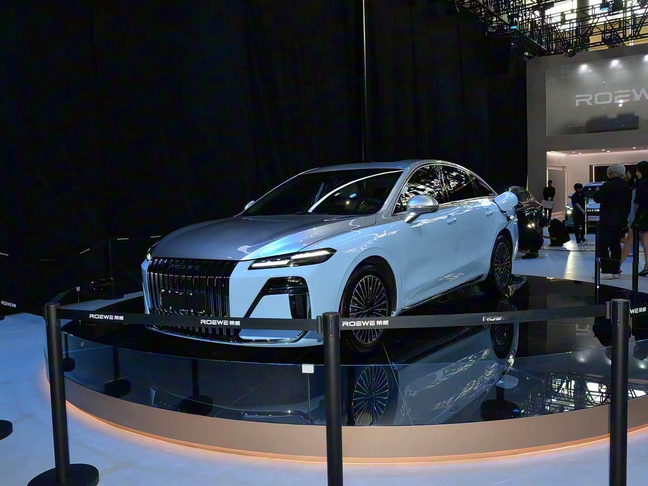 豆包AI车机上车，荣威M7 DMH具备“活人感”的交互能力吗？
 
荣威M7 D