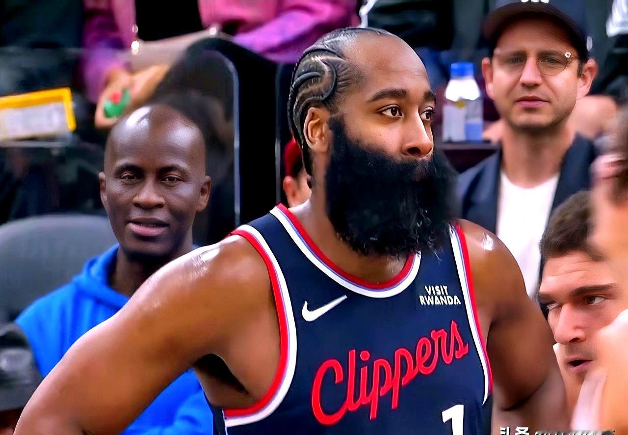 雷霆第一，快船没伦纳德硬碰就是找死。哈登38分钟起步，膝盖旧伤在季后赛前炸一次，