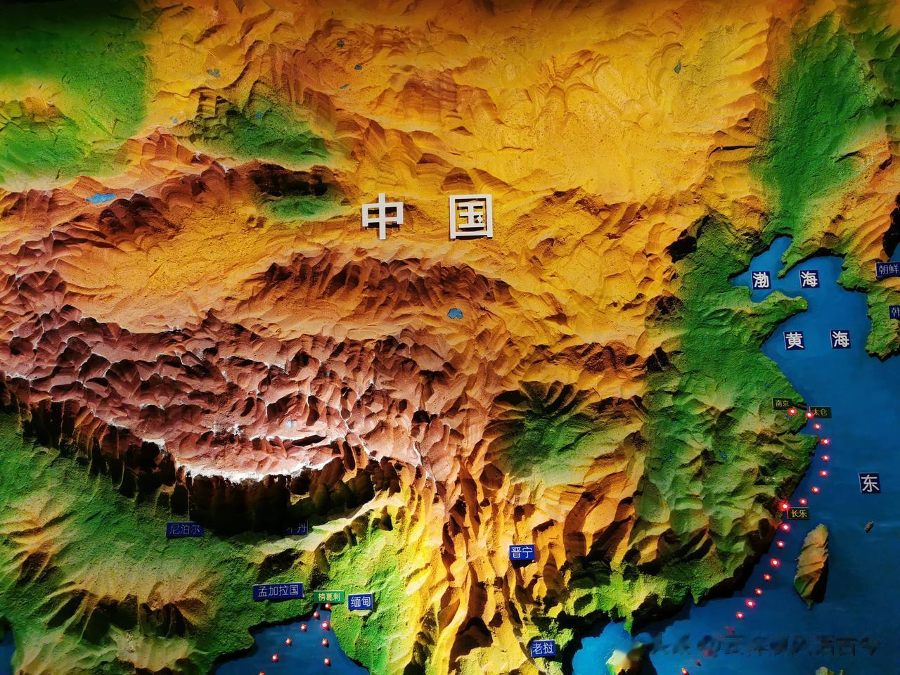 如果温室效应导致地球持续变暖，海平面持续上升，看看地球上哪些地方将陆续沉入海底。