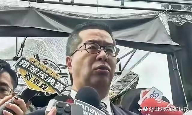 不装了！国民党副主席萧旭岑2月27日表示，“今天全世界的民主国家都认为要跟中国大