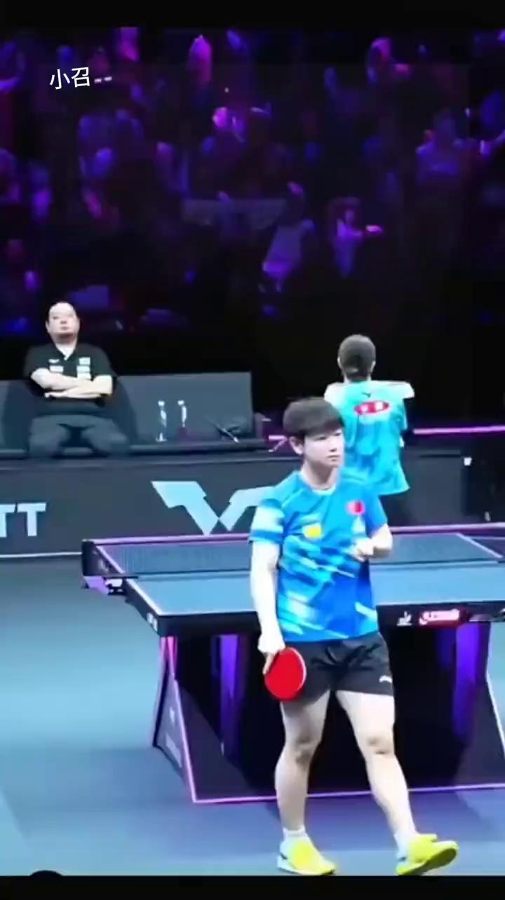 莎莎两个看一次，笑一次的经典名场面。