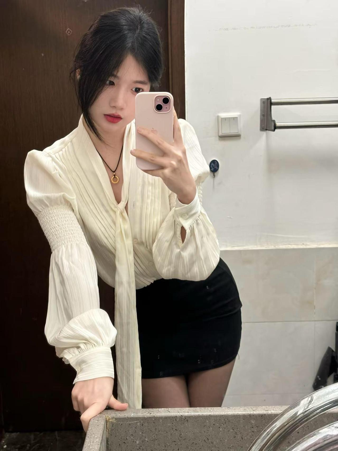 今日穿搭look 韩系穿搭 白衬衫