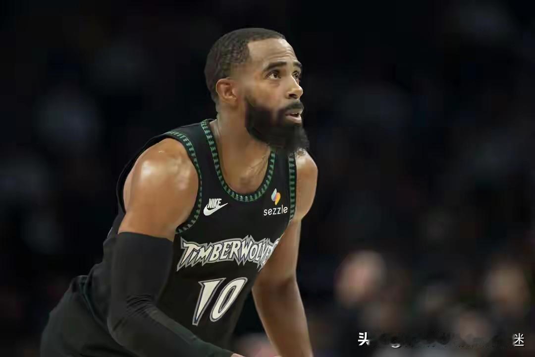 火箭注重于买断市场，目前大概率就是康丽了。不得不说一晚上我们看到浓眉等人的交易，